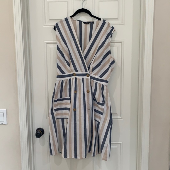 Mlle Gabrielle Dresses & Skirts - Mlle Gabrielle Striped Dress - XL